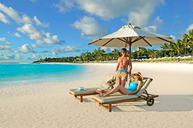 Mauritius-beach-2_60_6093443-29478511