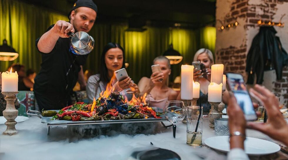 Elamusõhtusöök The Table